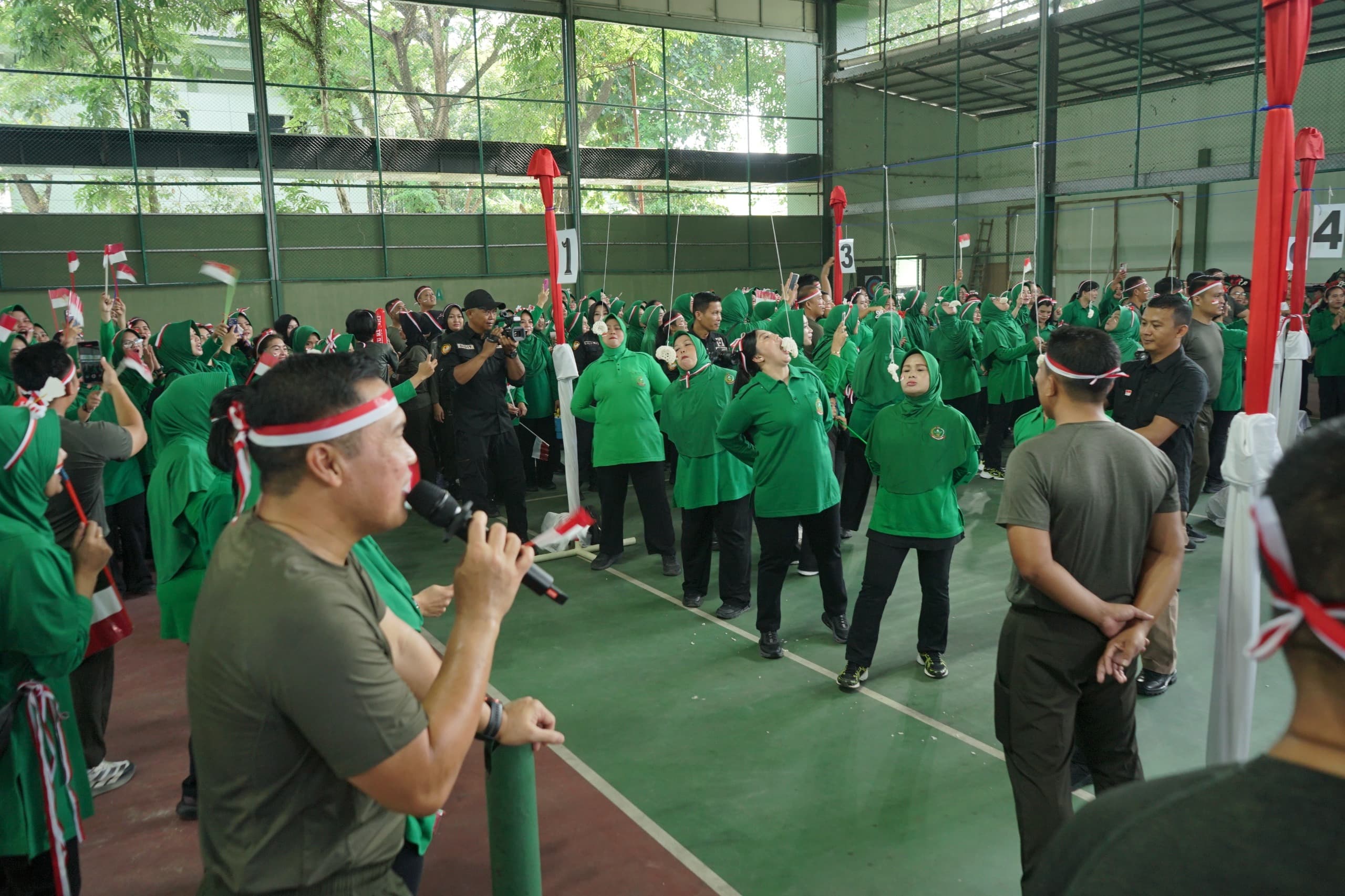 Sorak, Tawa, dan Semangat Merah Putih Warnai Lomba HUT ke-81 RI di Kodam XIX Tuanku Tambusai