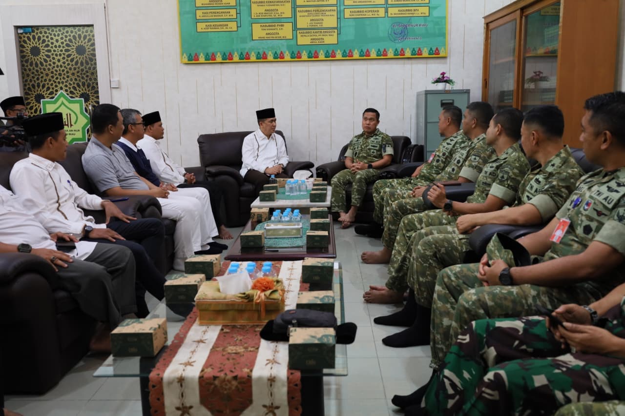Pangdam XIX/Tuanku Tambusai Pimpin Anjangsana HUT ke-81 TNI, Perkuat Harmoni Lintas Agama dan Adat di Riau